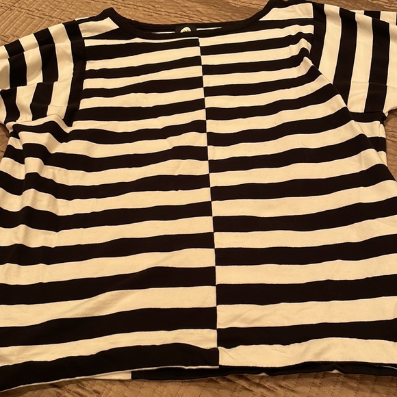 Jones New York top, black/white striped, cotton blend, 1X - Picture 2 of 9